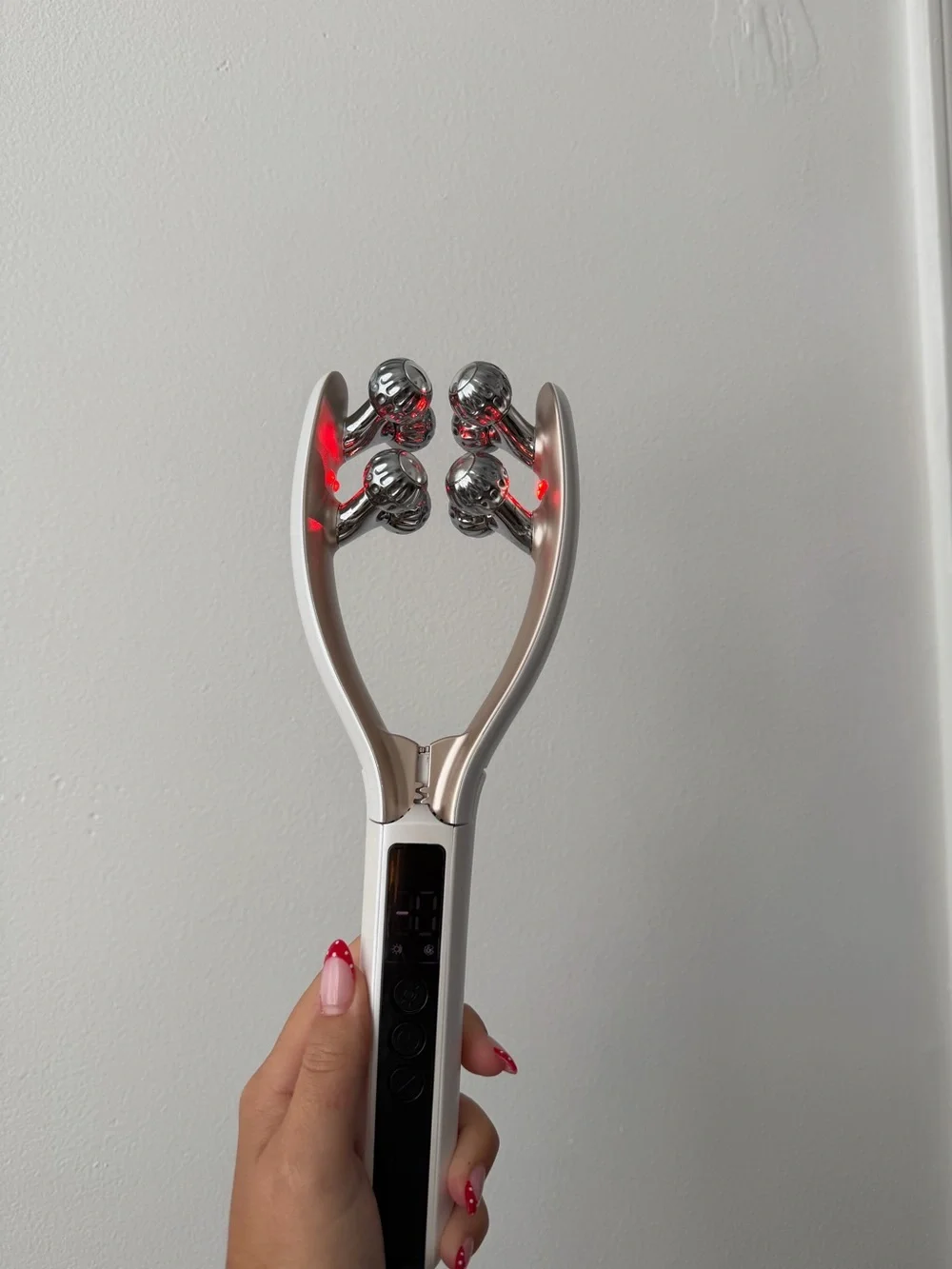 Source Unknown Rose Gold and White 4-Node Facial Roller Massager